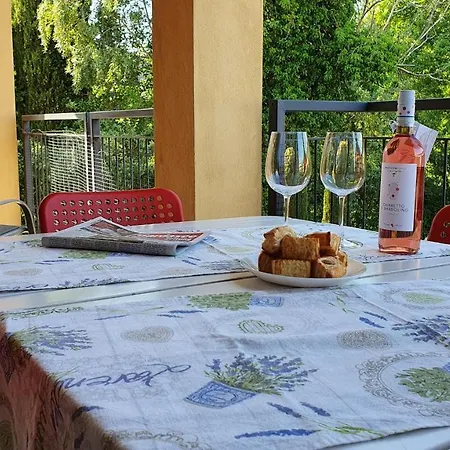 A Casa Di La' - Regarda Travel Apartmán